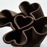 3D Chocolate Print - Simple Spiralling Heart Clover, Side